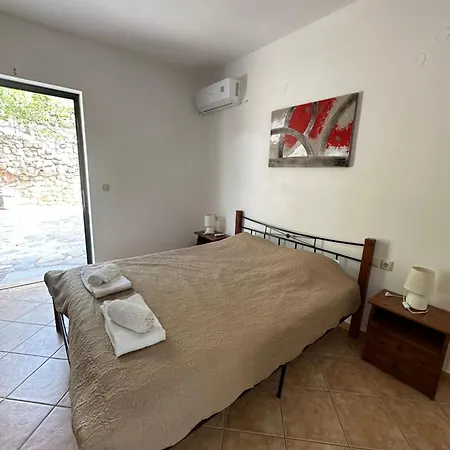 Seapine Apartment